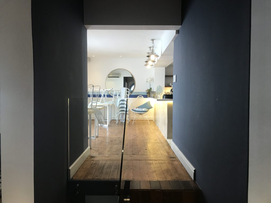 Re-decoration and re-painting