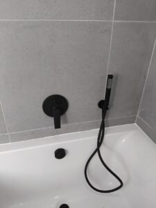 BATHROOM REMODEL RENOVATION