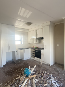NEW KITCHEN RENOVATION NEW TILING & NEW FLOORS